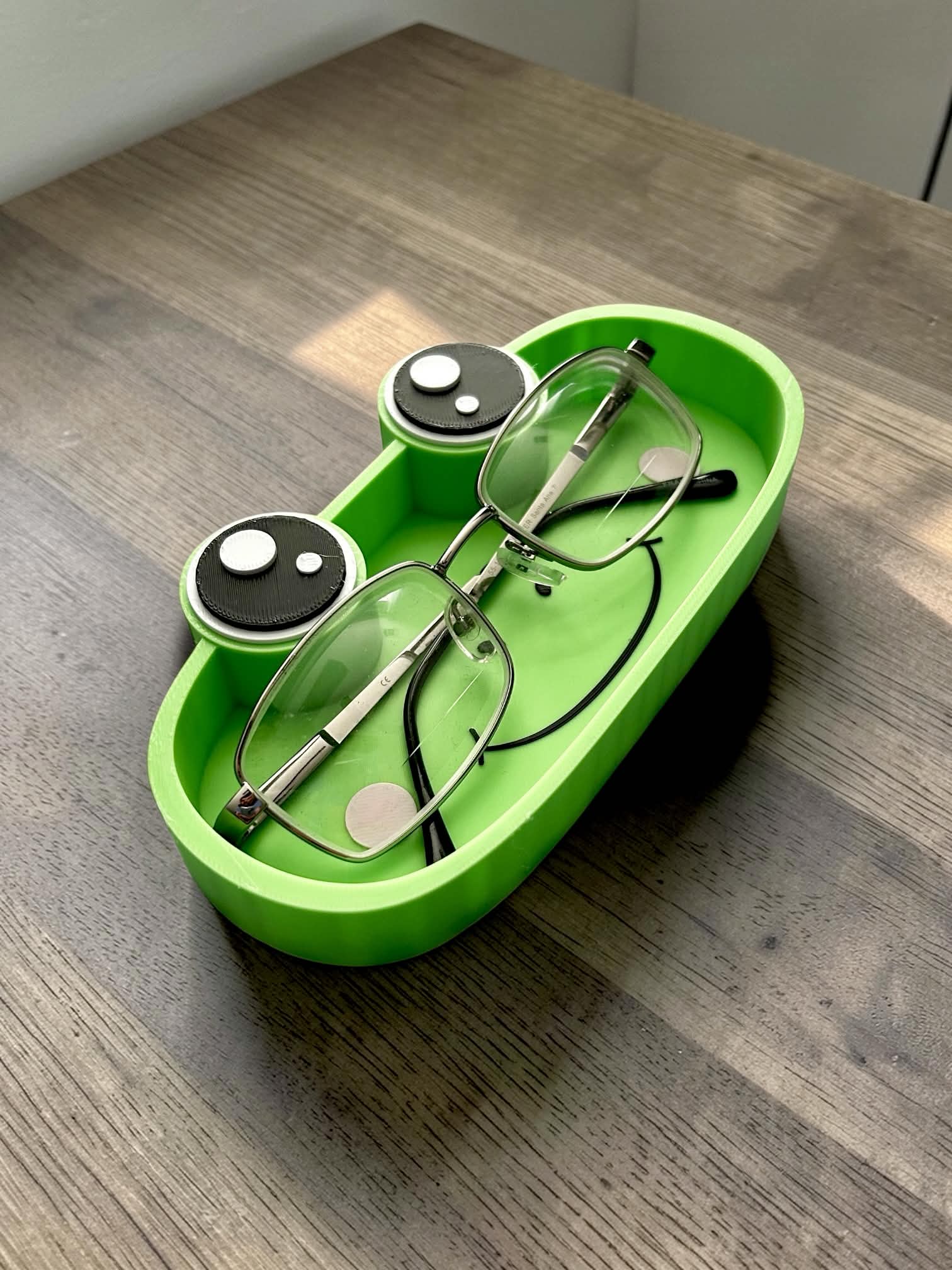 Frog Glasses Holder - Cute Eyewear Organizer Desk Decor