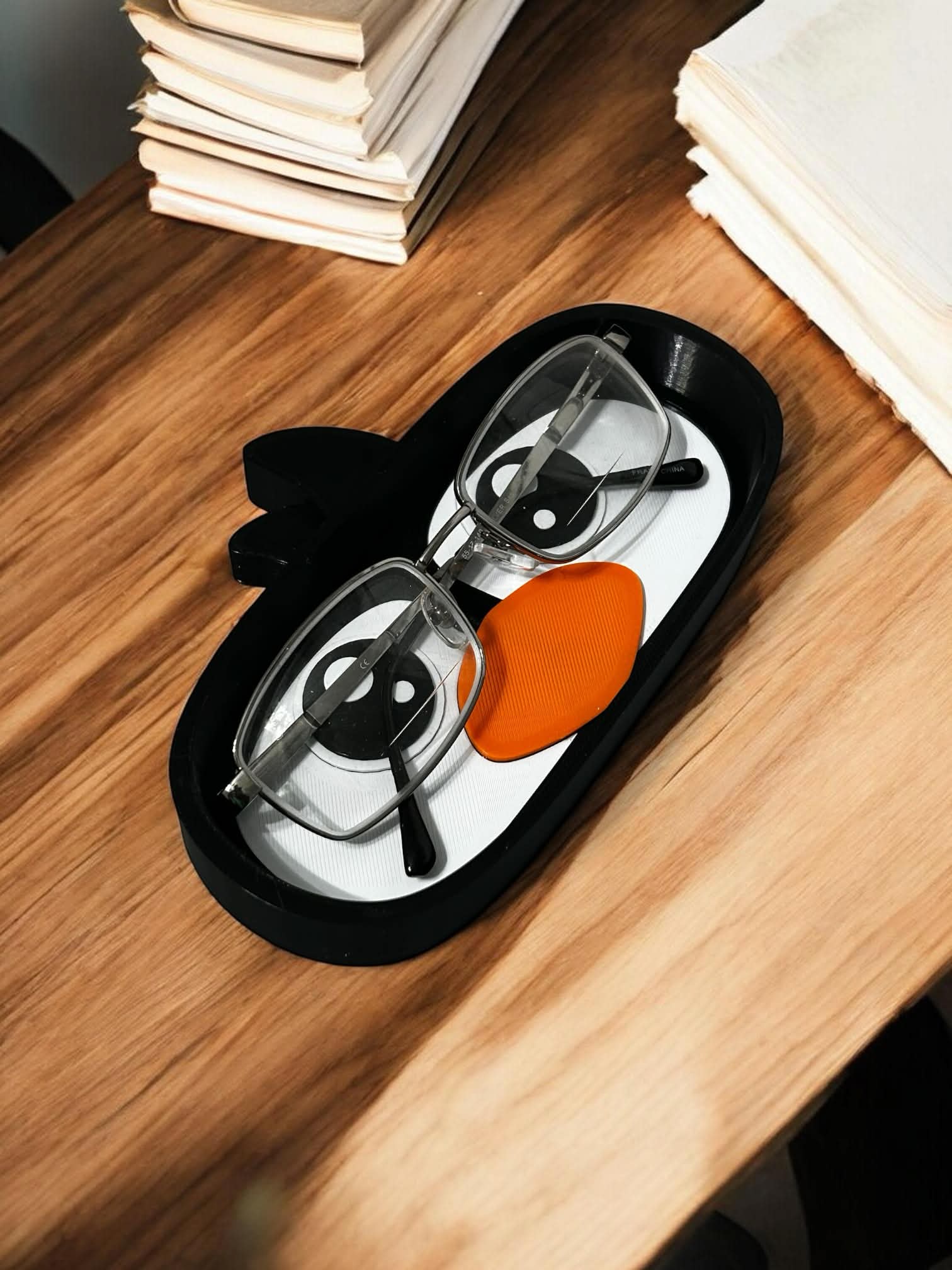 Penguin Glasses Holder - Cute Eyewear Stand for Readers & Sunglasses